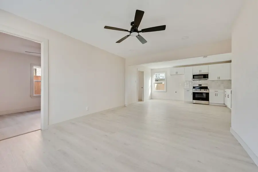 4313 Eastover Avenue, Fort Worth, TX 76119 - Image #3