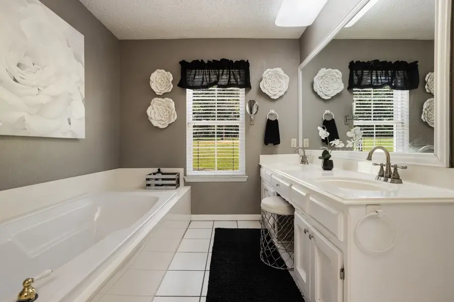 3601 Holly Street, Denison, TX 75020 - Image #3