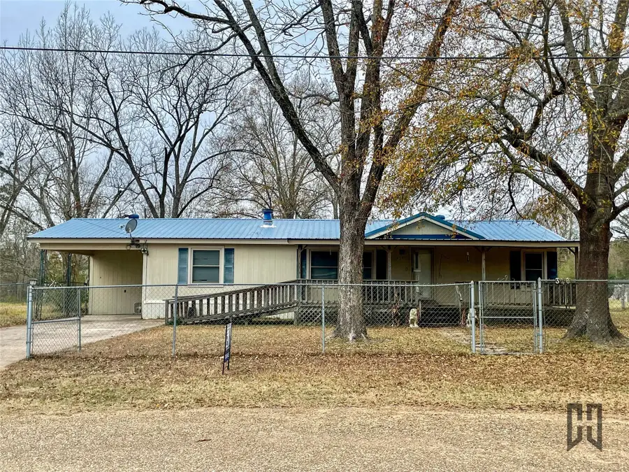 340 Lindsey Avenue, Cotton Valley, LA 71018 - Image #2