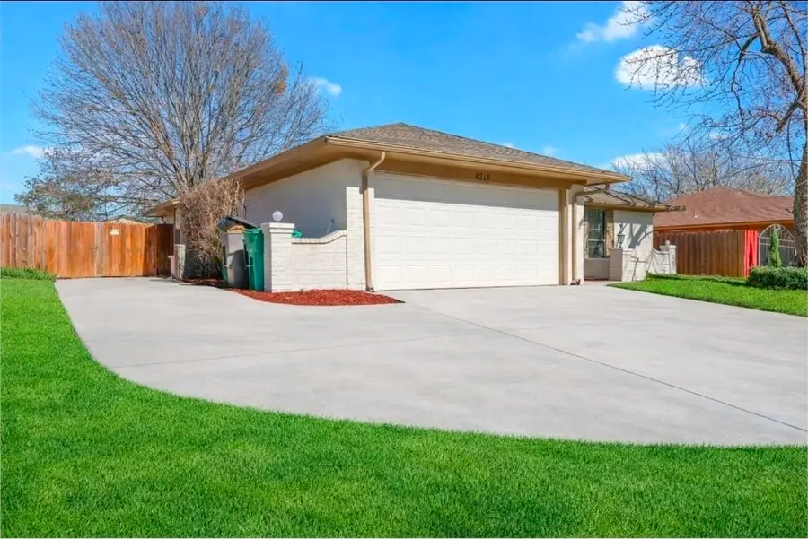 4316 Yellowleaf Drive, Fort Worth, TX 76133 - Image #2