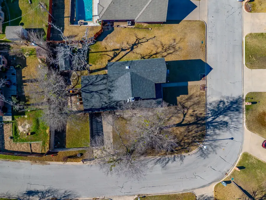 1513 Shadow Run, Weatherford, TX 76086 - Image #2