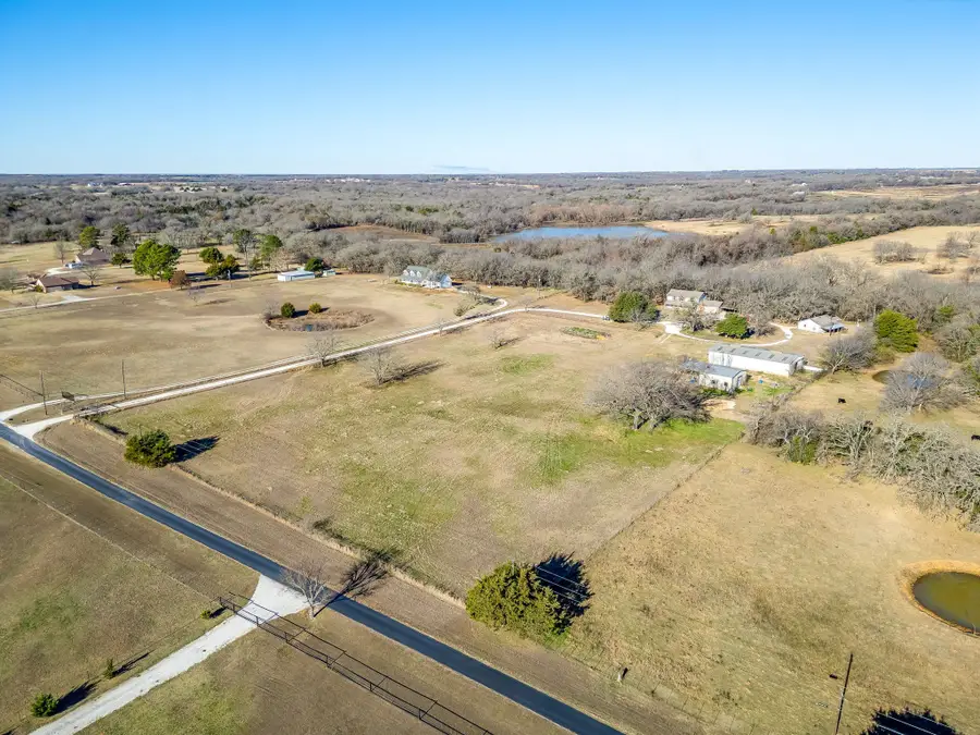 6549 Meinen Lake Road, Grandview, TX 76050 - Image #3