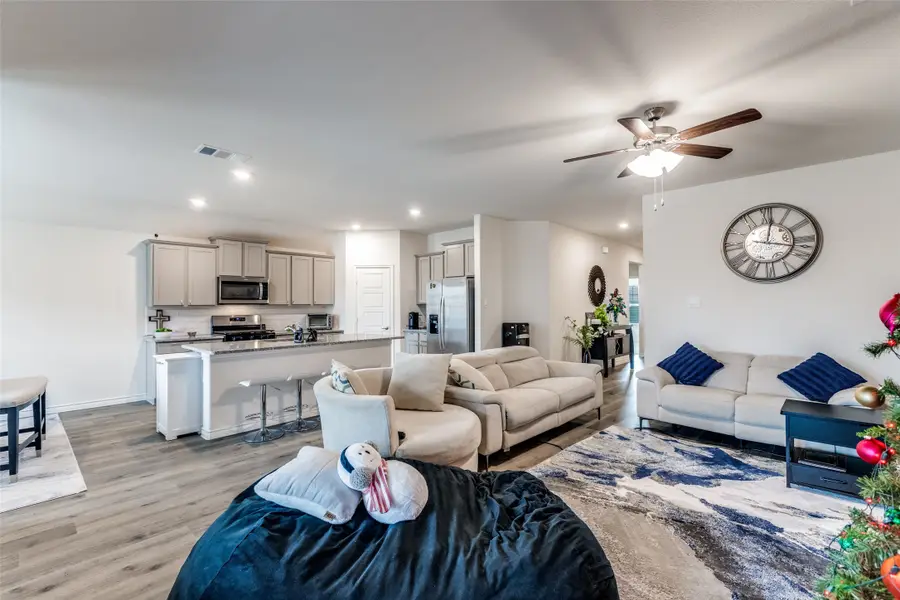 9809 Gooseneck Drive, Aubrey, TX 76227 - Image #3