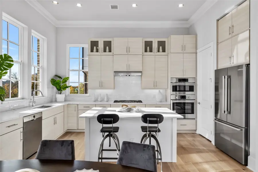 4613 Greenborough Lane, Dallas, TX 75219 - Image #2