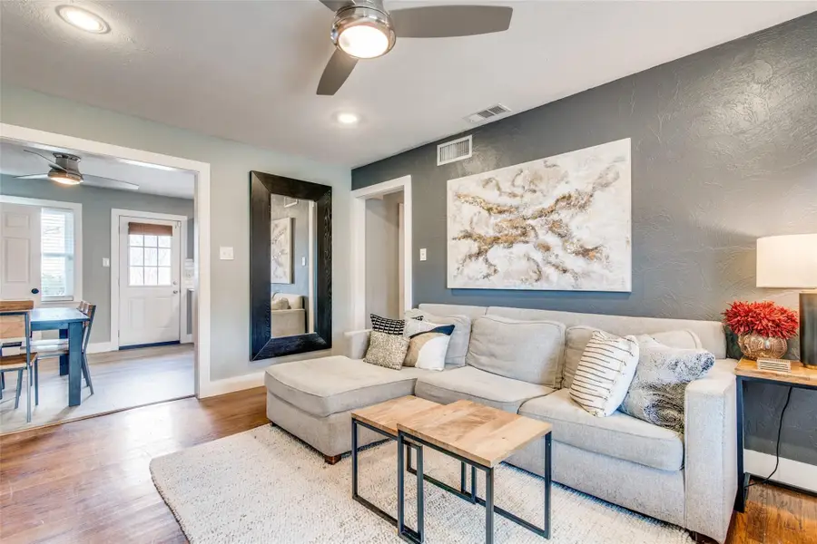 412 Hanbee Street, Richardson, TX 75080 - Image #2