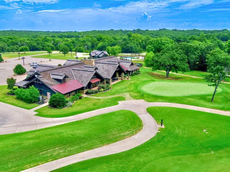 587 Coyote Springs Court, Gordonville, TX 76245 - Image #3