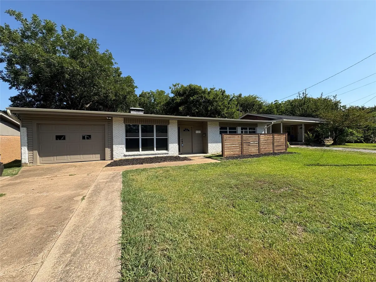 425 W Lamberth Road, Sherman, TX 75092 - Image #1