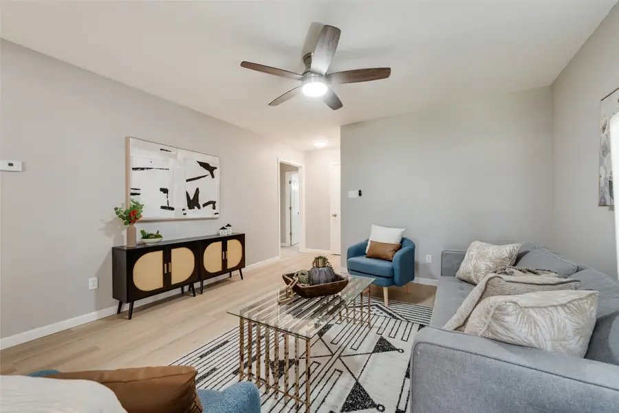 1910 Wildwood Drive, Grand Prairie, TX 75050 - Image #2