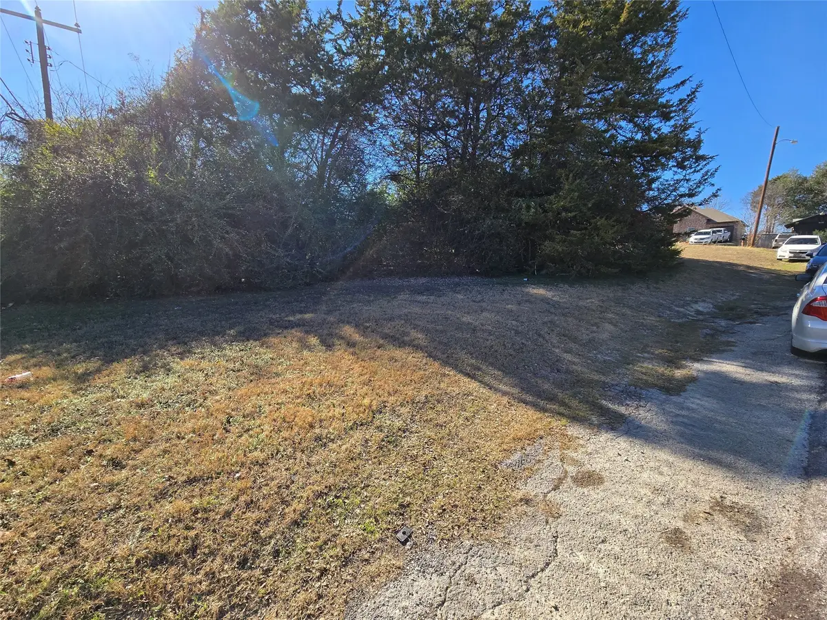 6402 Kemrock Drive, Dallas, TX 75241 - Image #1