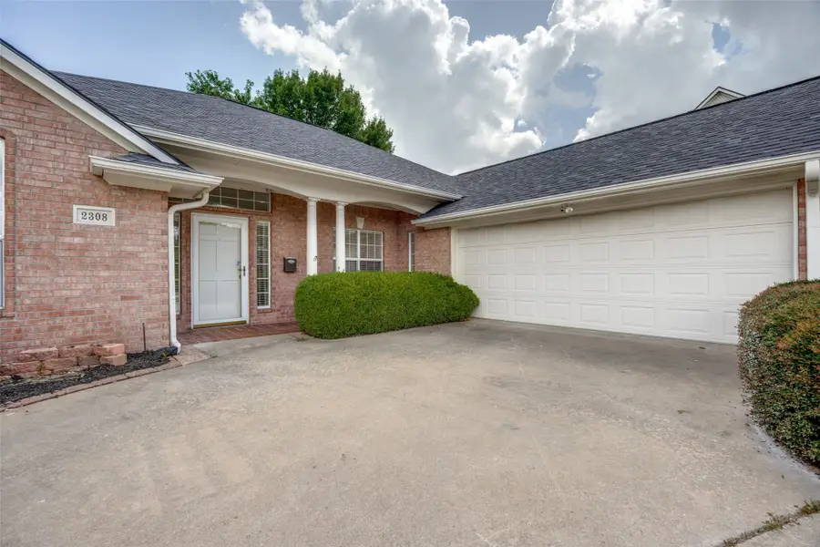 2308 Auburn Court, Sherman, TX 75092 - Image #3