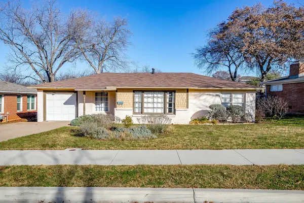 6604 Locke Avenue, Fort Worth, TX 76116