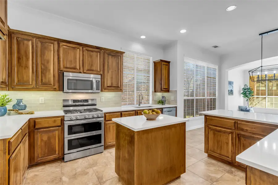 1140 Wilson Drive, Lantana, TX 76226 - Image #2