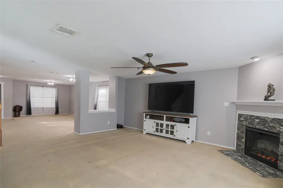 149 Independence Avenue, Venus, TX 76084 - Image #3