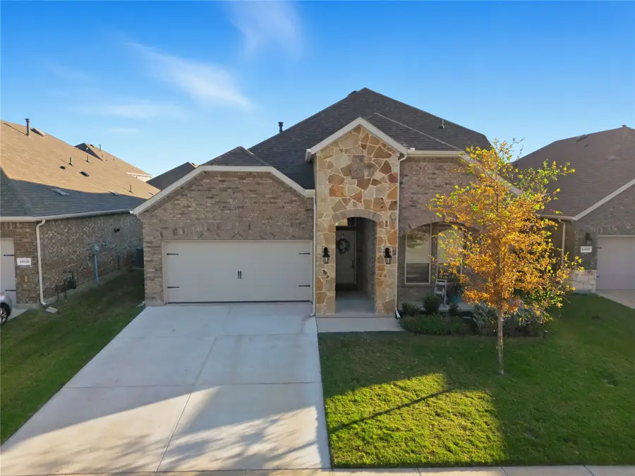 11024 Gold Pan Trail, Aubrey, TX 76227 - #2