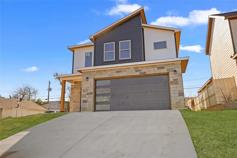 1608 Avenue D Avenue, Fort Worth, TX 76104 - Image #2