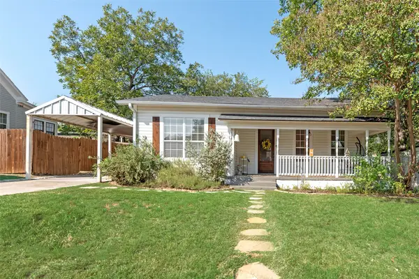 318 S Walnut Street, Weatherford, TX 76086