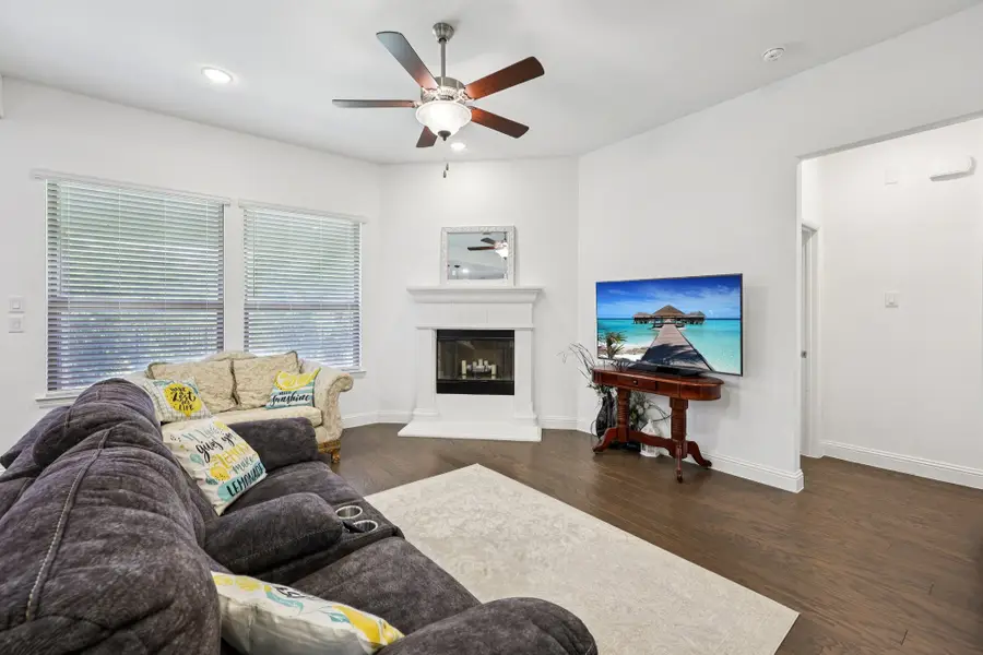 677 Coleman Street, Aubrey, TX 76227 - Image #3