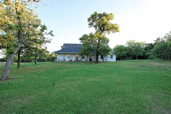 1032 Private Road 7039, Lexington, TX 78947