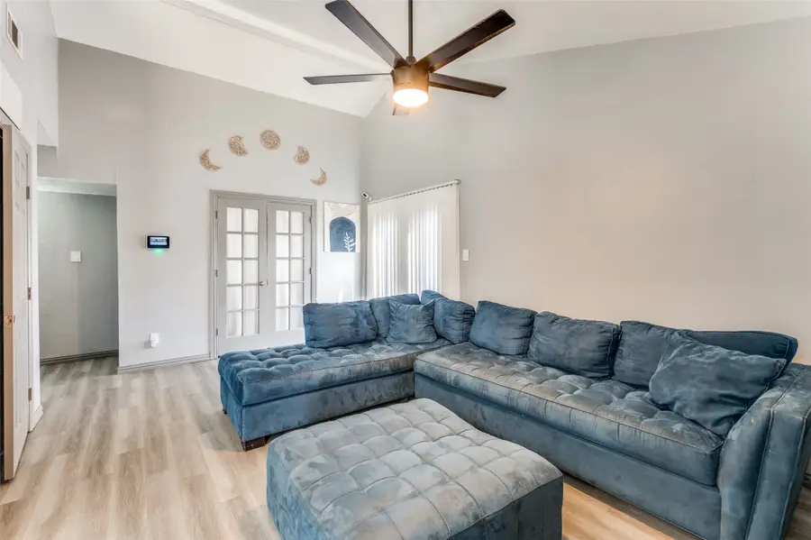 7021 Newberry Court E, Fort Worth, TX 76120 - Image #3