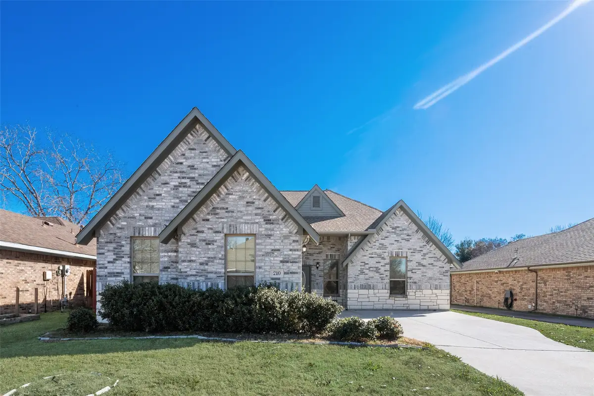 210 N Rustic Trail, Wylie, TX 75098 - Image #1