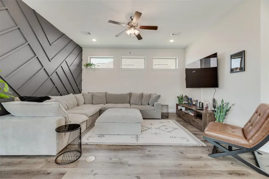 912 Lamp Post Lane, Argyle, TX 76226 - Image #2