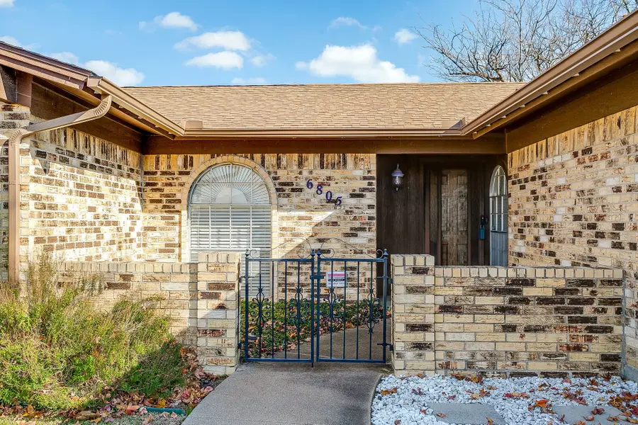6805 Winifred Drive, Fort Worth, TX 76133 - Image #3