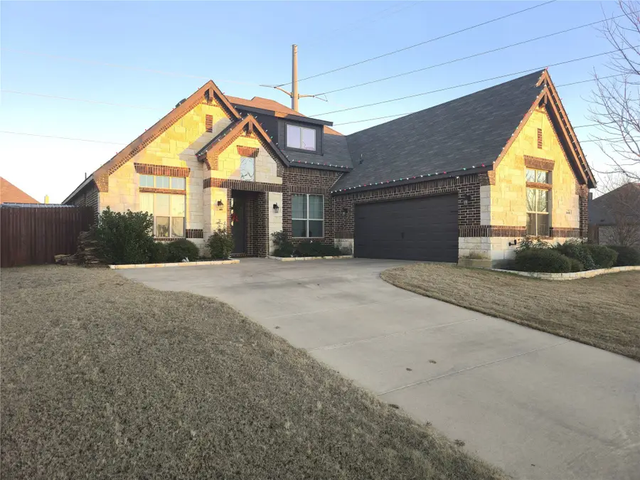 1441 Grassy Meadows Drive, Burleson Joshua, TX 76058 - Image #2