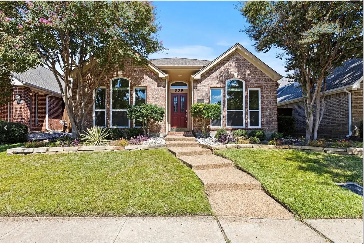 225 Wellington Road, Irving, TX 75063 - #1