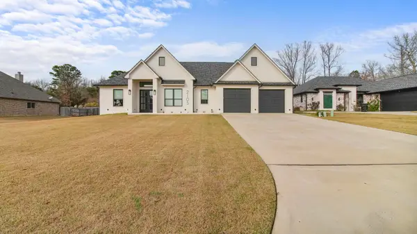 2105 Sophia Lane, Longview, TX 75601