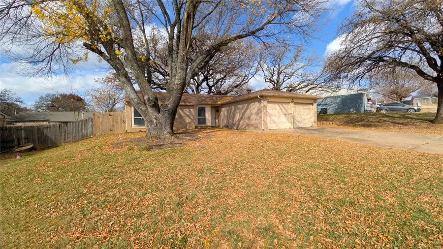 5610 Sarasota Drive, Arlington, TX 76017 - Image #3