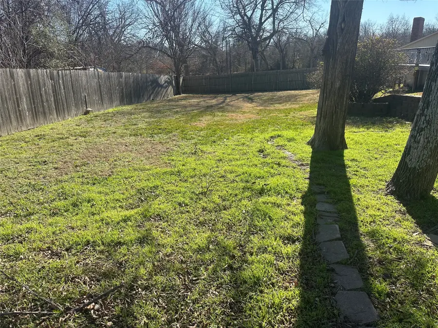 2020 Arbor Bend Street, Bonham, TX 75418 - Image #3