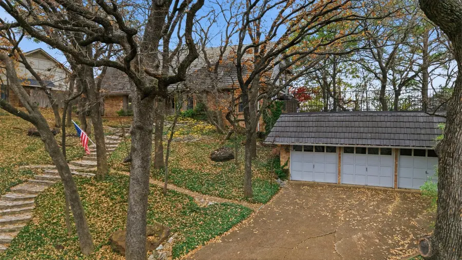 1004 Crowley Road, Arlington, TX 76012 - Image #3