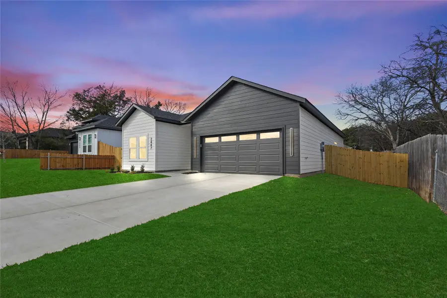 2447 Naoma Street, Dallas, TX 75241 - Image #2