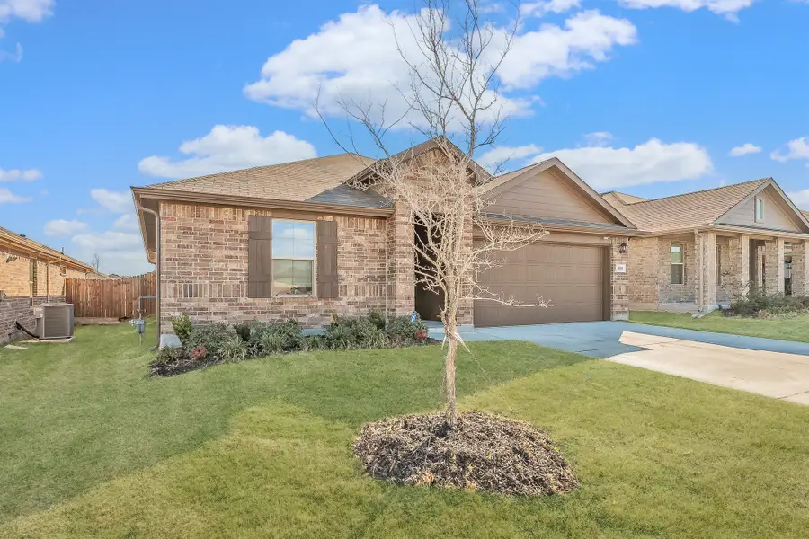 508 W Bronze Circle, Springtown, TX 76082 - Image #3