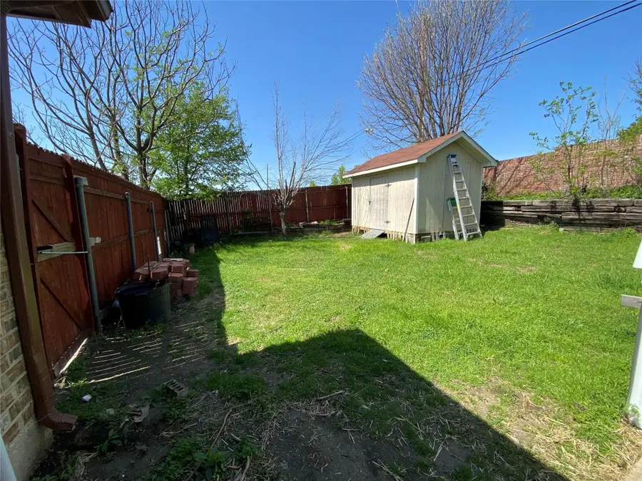 2413 Katherine Drive, Rowlett, TX 75089 - Image #3