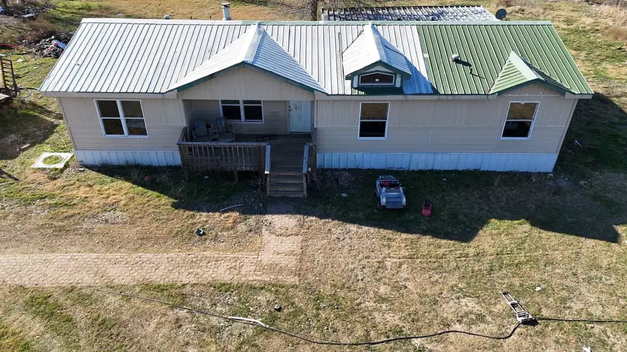 716 Coyote Trail, Rhome, TX 76078 - Image #2