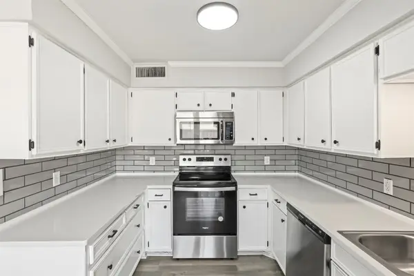 10526 Stone Canyon Road #201, Dallas, TX 75230