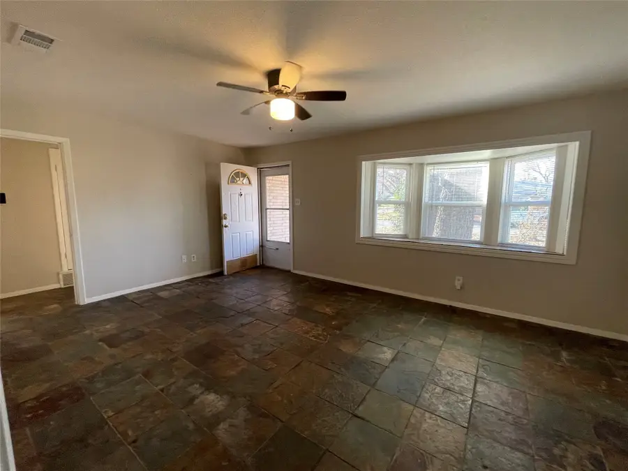 401 S Judd Street, White Settlement, TX 76108 - Image #2