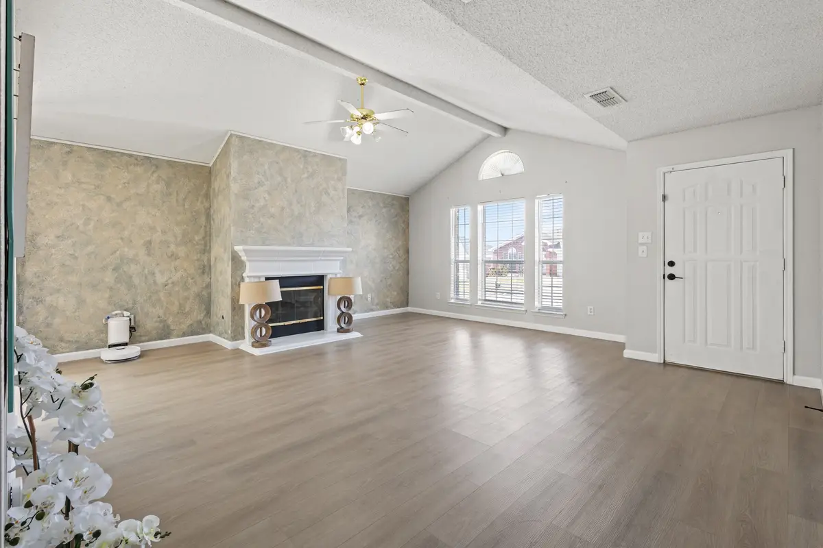 2501 Nogales Drive, Fort Worth, TX 76108 - Image #1