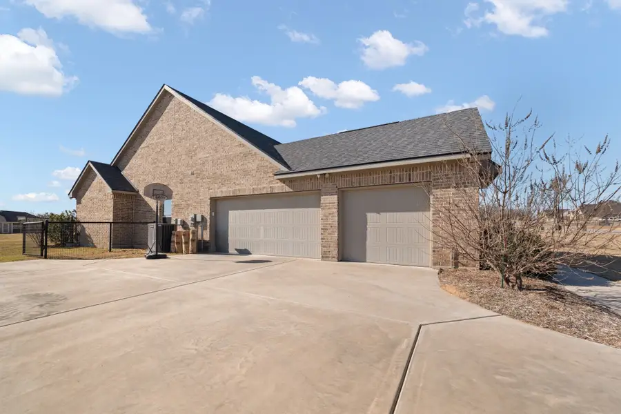 1128 Highland Road, Springtown, TX 76082 - Image #3