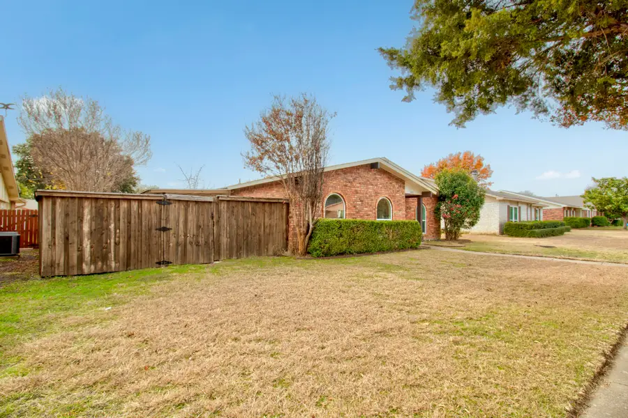 2810 Landershire Lane, Garland, TX 75044 - Image #3