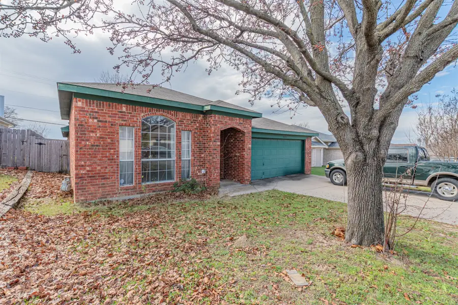 10225 Pleasant Mound Drive, Fort Worth, TX 76108 - Image #2