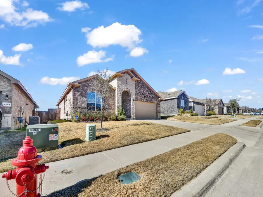 2364 Waggoner Ranch Drive, Weatherford, TX 76087 - Image #3