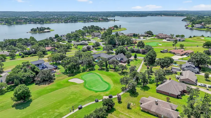 736 W Kiowa Drive, Lake Kiowa, TX 76240 - Image #3