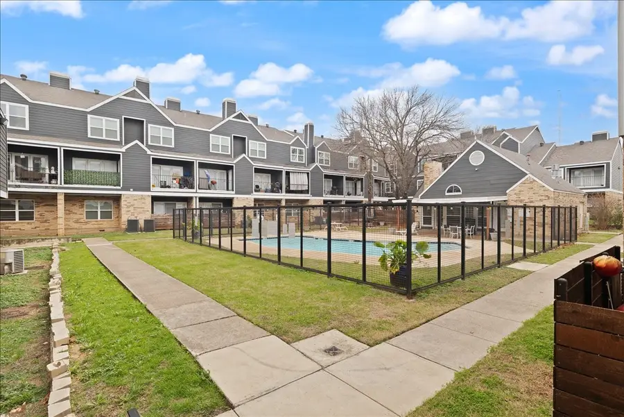 1441 Westmount Avenue #211, Dallas, TX 75211 - Image #2