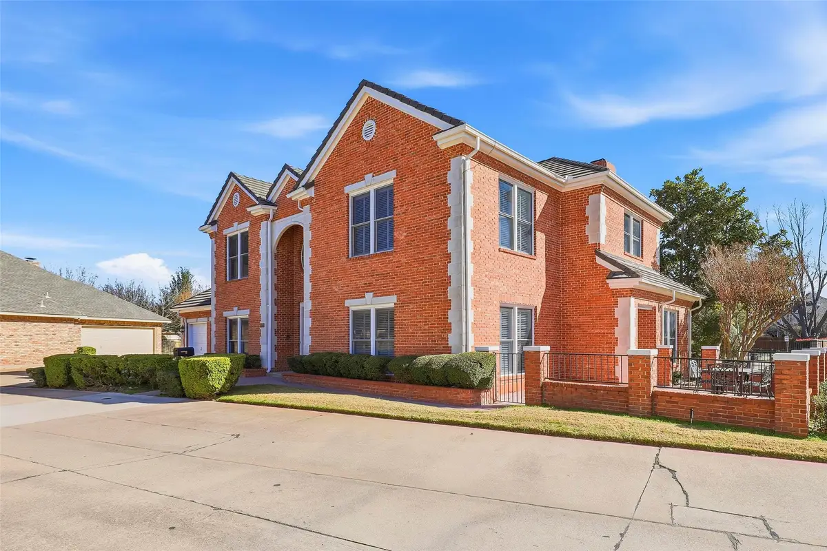 5949 River Bend Drive, Benbrook, TX 76132 - #1