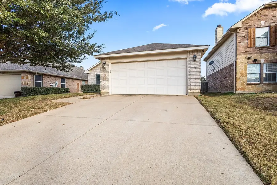 3209 Brixton Drive, Fort Worth, TX 76137 - Image #3