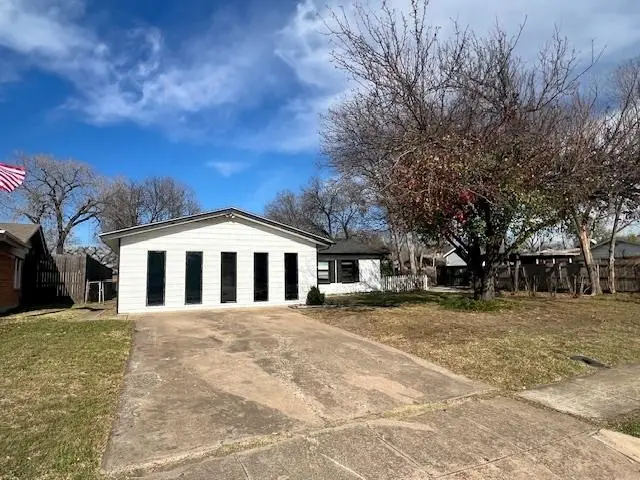 3509 Princeton Drive, Irving, TX 75062 - Image #2