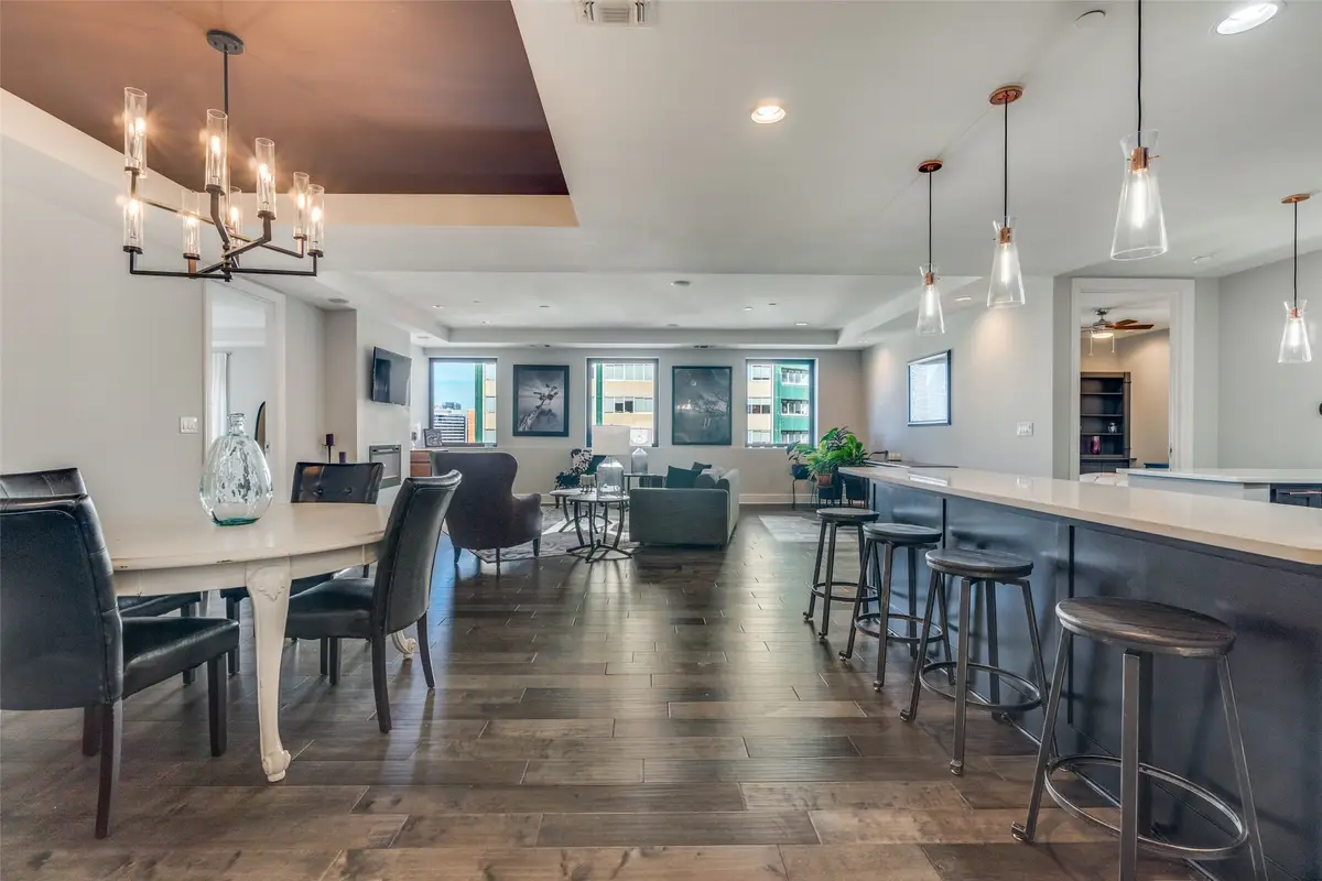 1505 Elm Street #1504, Dallas, TX 75201 - Image #1