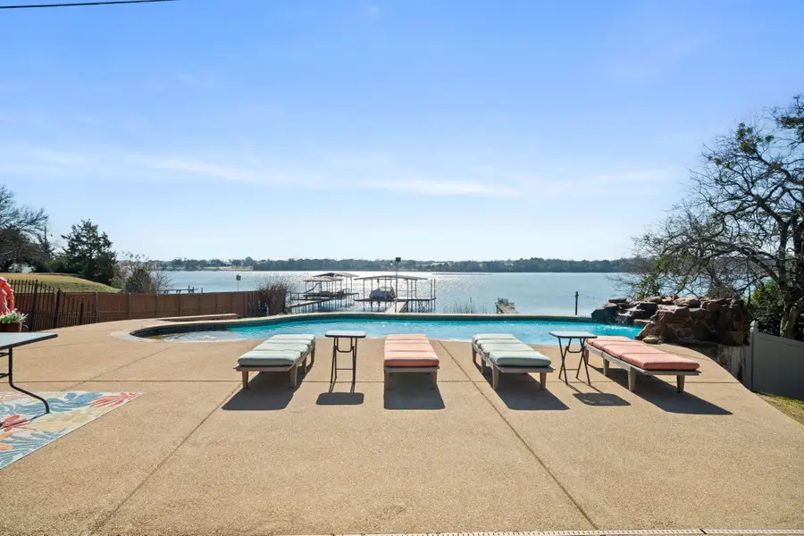 155 Lakeshore Drive, Waxahachie, TX 75165 - Image #3